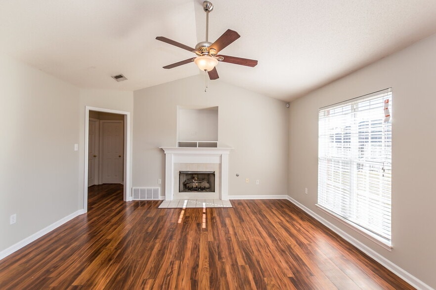 Building Photo - 7896 Nature Walk Dr