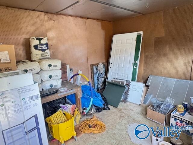 Building Photo - 522 Lisa Ln NW