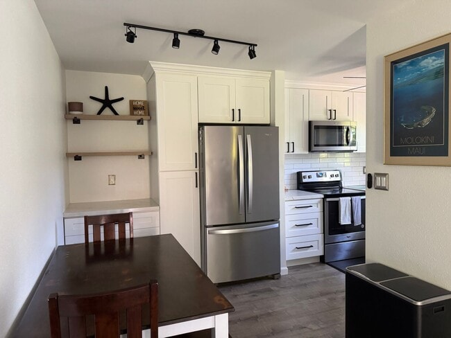 Building Photo - Haleakala Gardens Furnished ground floor 3bd 2ba