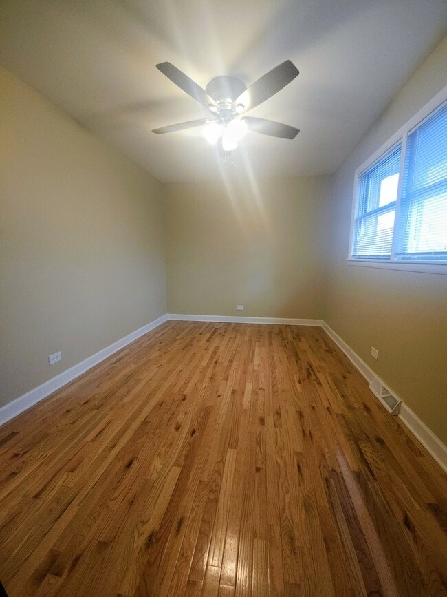 Building Photo - 16674 Thornton Ave