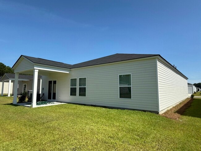 Building Photo - 1162 State Rd 1162