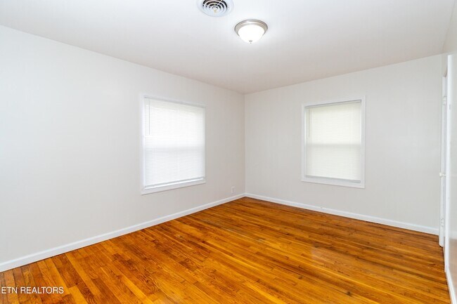 Building Photo - 6520 Jackie Ln