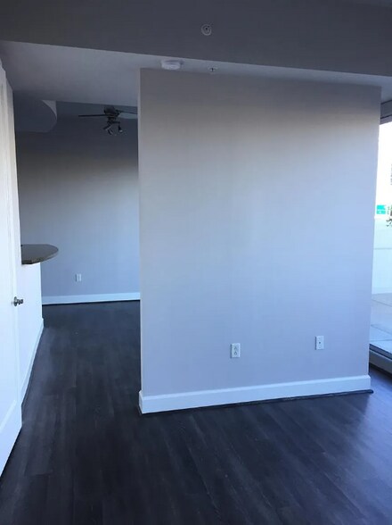 Building Photo - 301 Virginia St