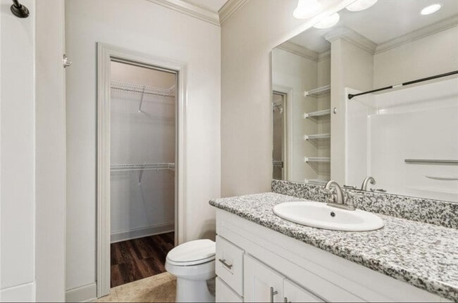 Building Photo - 3005 Dundee Loop S