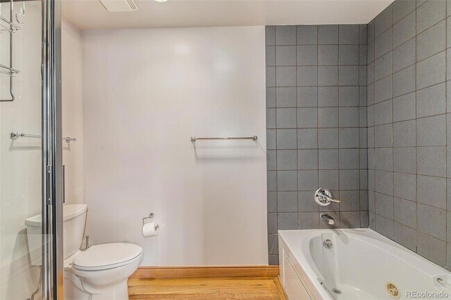 Building Photo - 1020 15th St