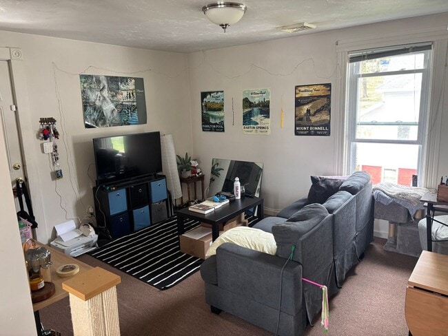 Building Photo - 41 Whipple St