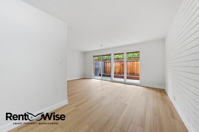 Building Photo - 569 Addison Ave