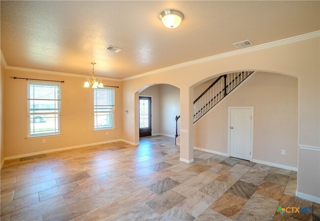 Building Photo - 602 W Vega Ln