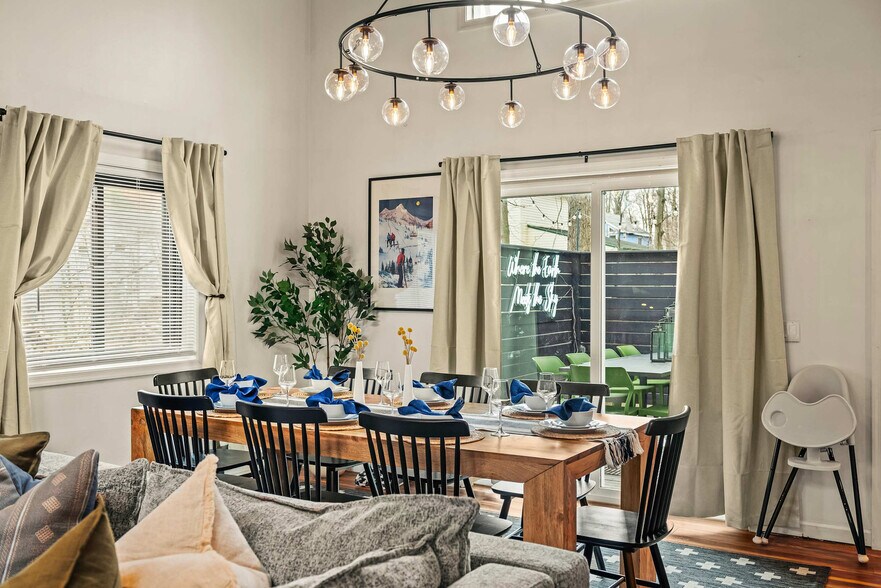 Building Photo - 8499 Bumble Bee Way