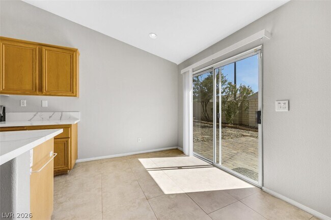 Building Photo - 8730 Wallaby Ln