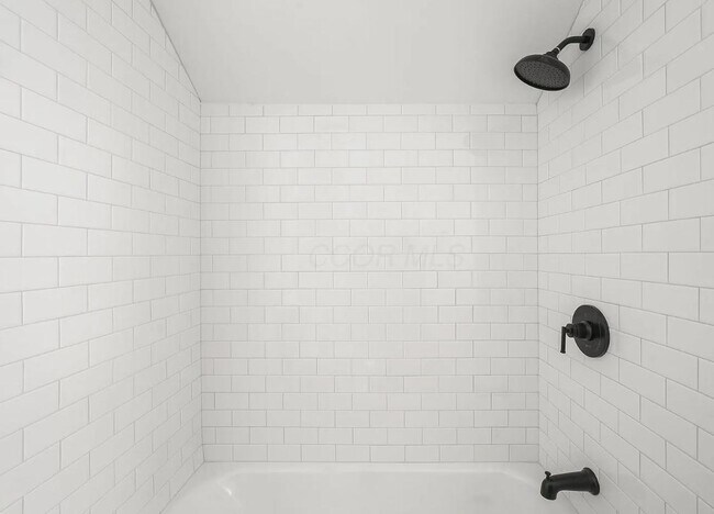 Building Photo - 308 S Highland Ave