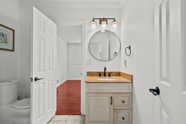 Building Photo - 23036 Burbank Blvd