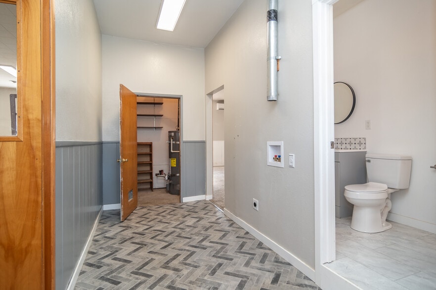 Building Photo - 500 Geary Dr