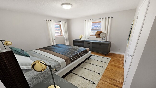 Building Photo - Newly Updated 2 Bedroom, 1.5 Bath House, C...