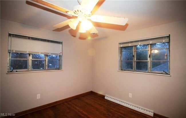 Building Photo - 617 Robinson Ave