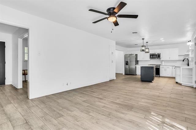 Building Photo - 2318 Vega St