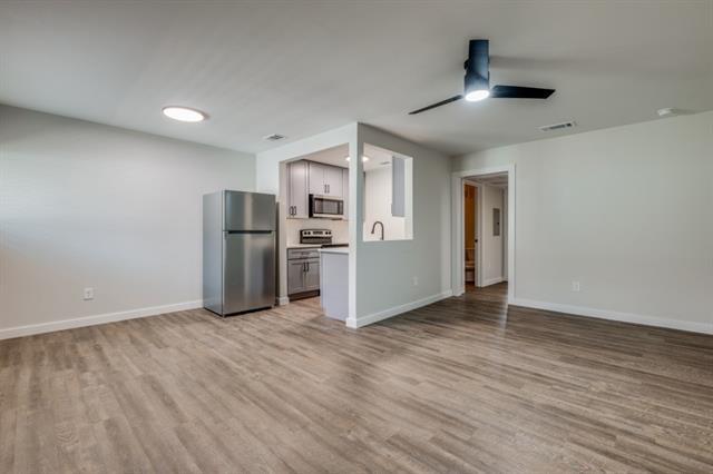 Building Photo - 5909 Gaston Ave