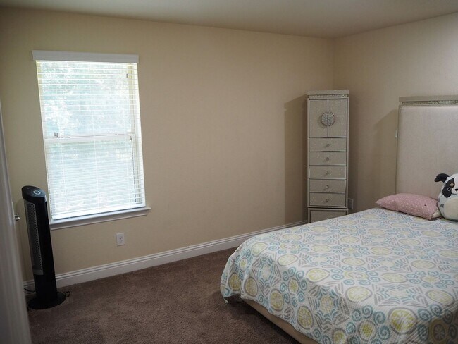 Building Photo - 3 Bed - 2.5 Bath Townhome in Flower Mound ...