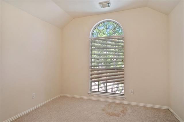 Building Photo - 18638 Tall Oak Dr