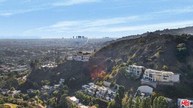 Building Photo - 1929 N Curson Ave