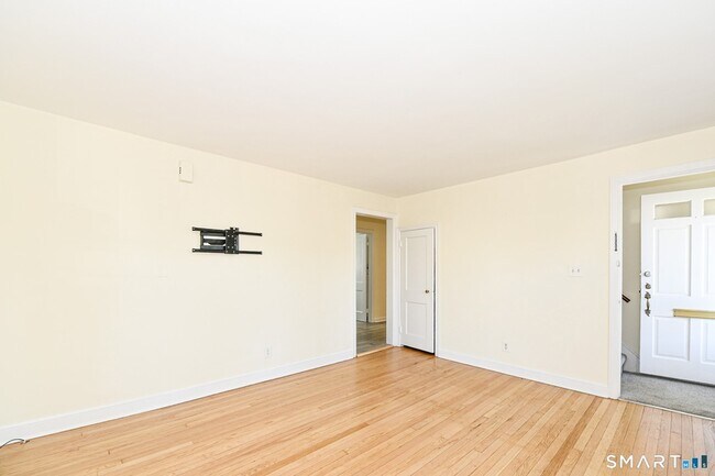 Building Photo - 146 Warsaw St