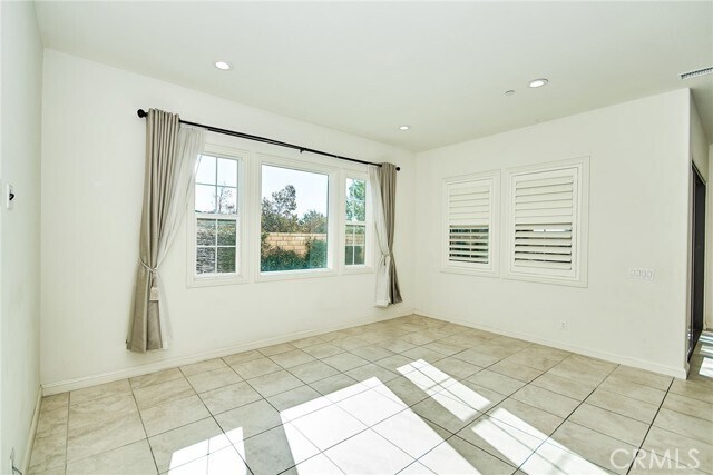 Building Photo - 115 Mesa Verde Ln