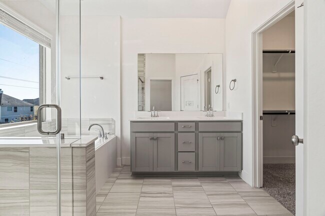 Building Photo - 7818 Starfish Arbor Dr