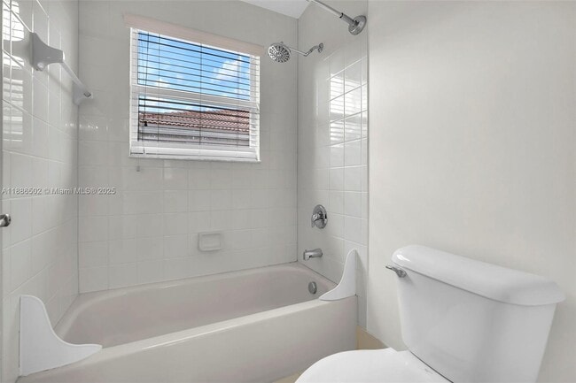 Building Photo - 5271 SW 173rd Ave