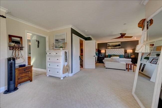 Building Photo - 7608 Camino Aberto