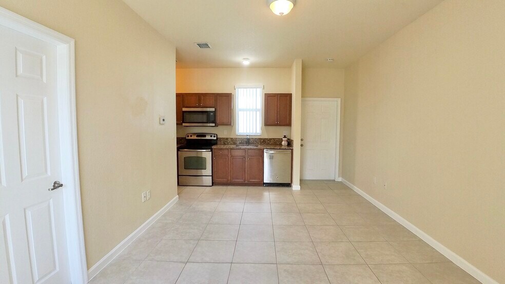 Building Photo - 9204 SW 170th Ct