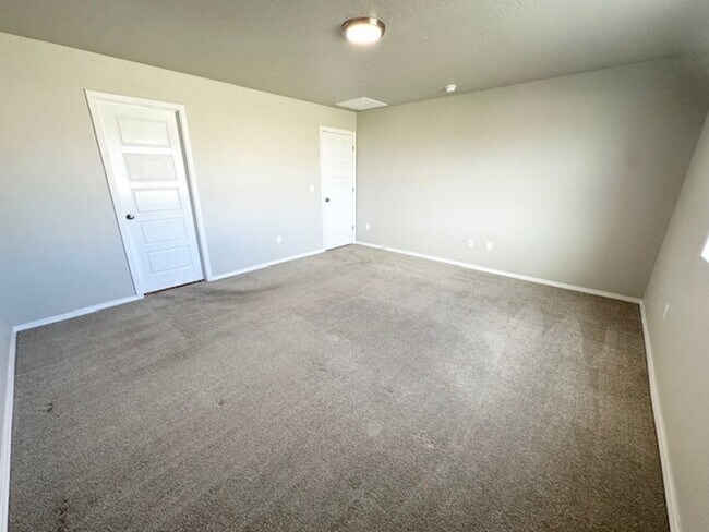 Building Photo - $500.00 MOVE IN CREDIT! Stunning Modern Home in Desirable Star, Idaho