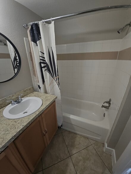 Building Photo - 5537 Pga Blvd