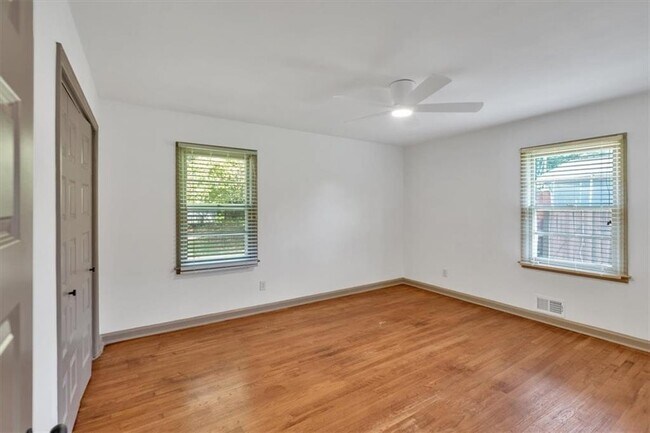 Building Photo - 2664 Olive Springs Rd SE