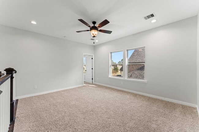 Building Photo - 7007 Longmire Cir