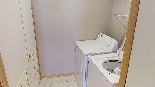 Building Photo - 2204 NW Ashton Ln