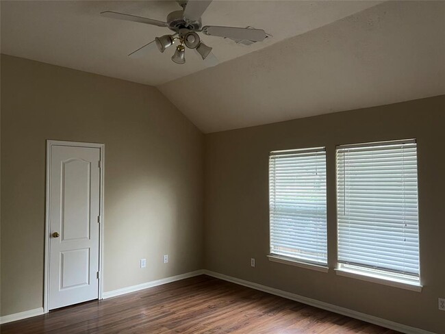 Building Photo - 723 Wheelhouse Dr