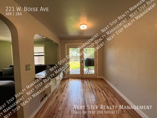 Building Photo - 221 W Boise Ave