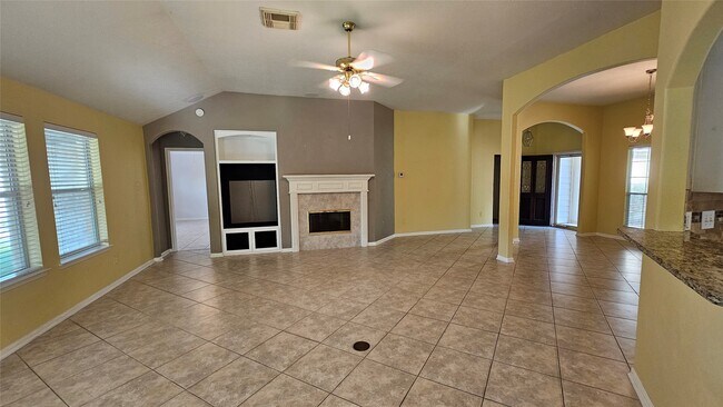 Building Photo - 2314 Hannover Way