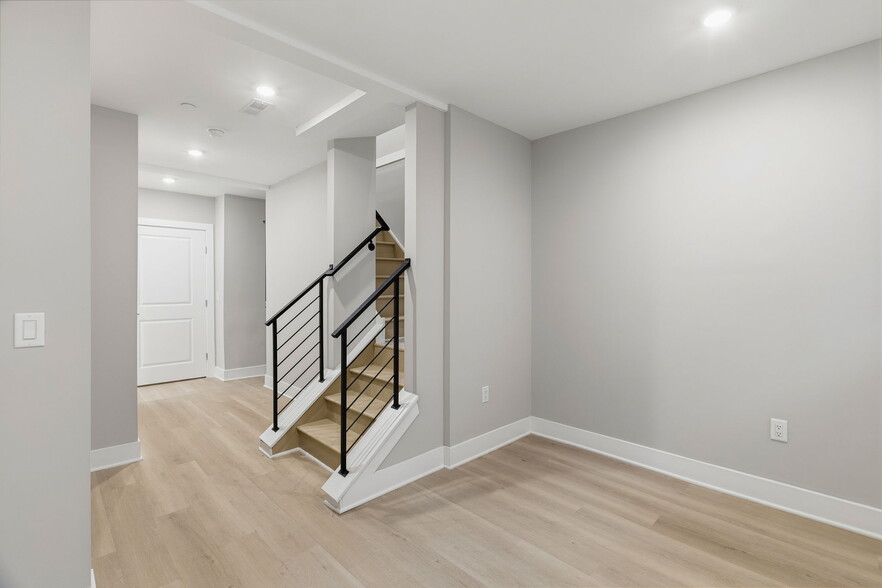 Building Photo - 856 N 19th St