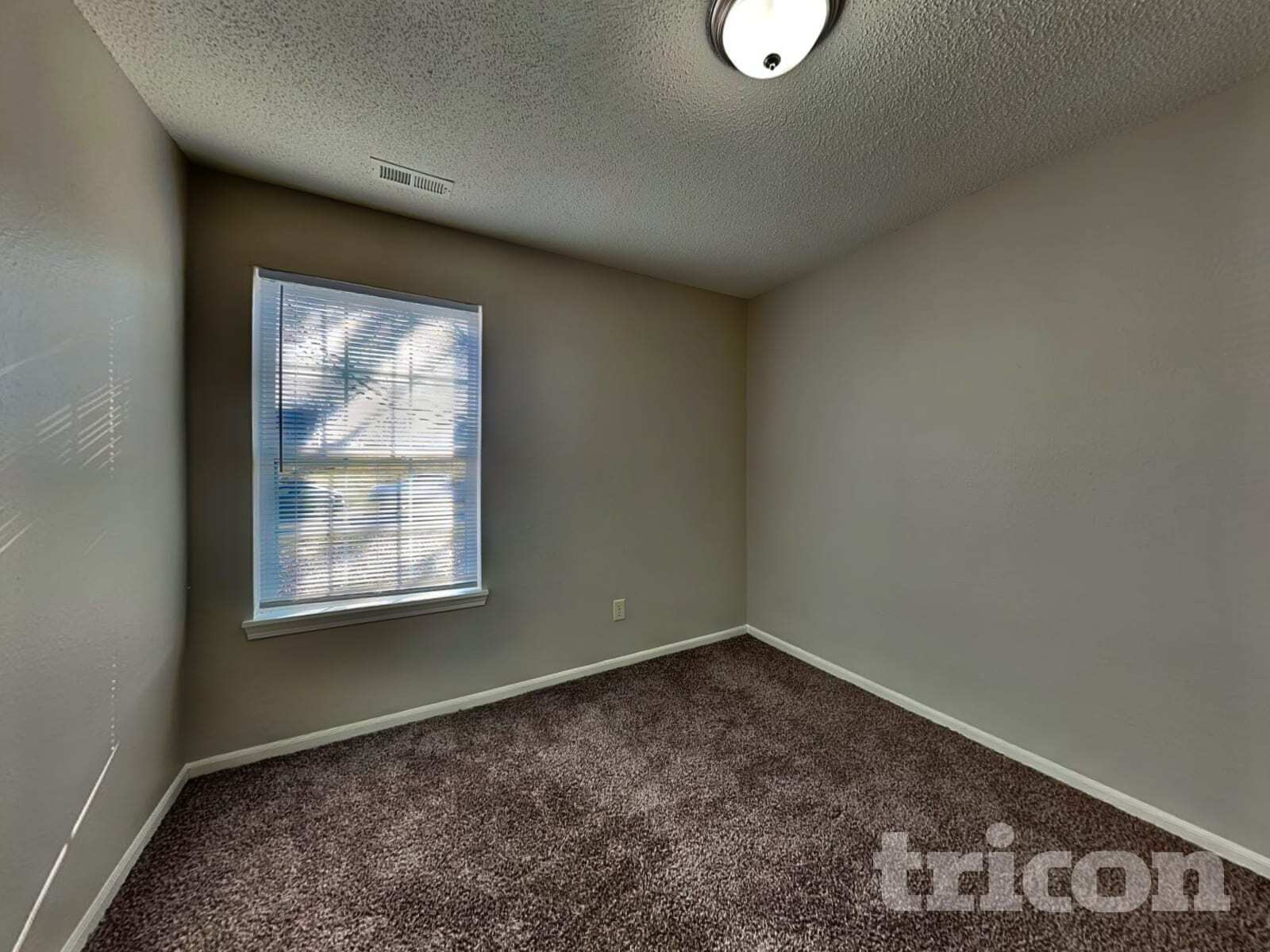 Building Photo - 4900 Hunters Run