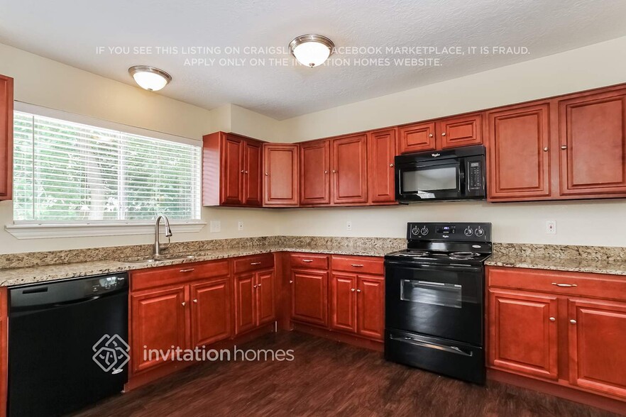 Building Photo - 2307 Pepperweed Dr