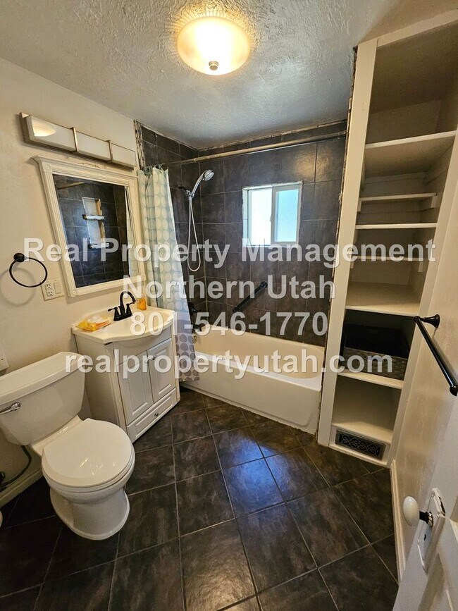 Building Photo - 3 Bedroom 1 Bath Home Now Available in Ogden