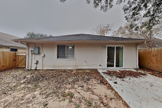 Building Photo - 16915 Tranquil Dr