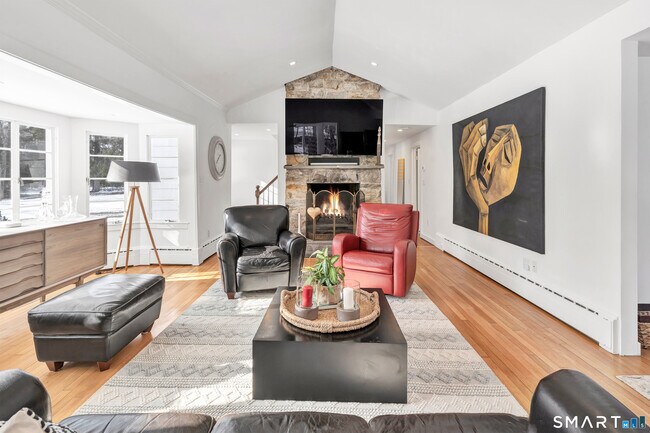 Building Photo - 70 Cranbury Rd