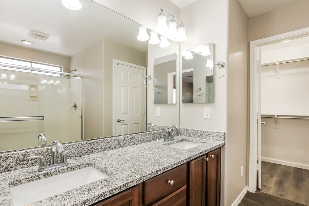 Building Photo - 26681 N Babbling Brook Dr