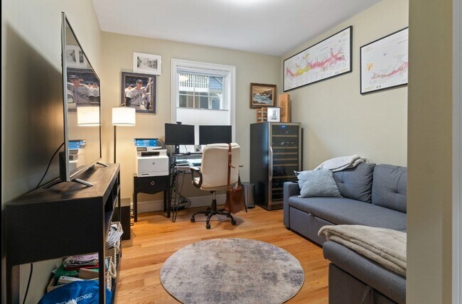 Building Photo - 23 Bowdoin Ave