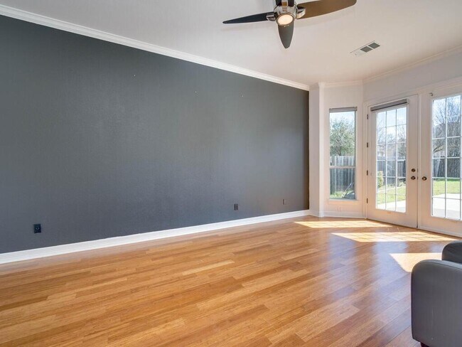 Building Photo - 15405 Prestancia Dr