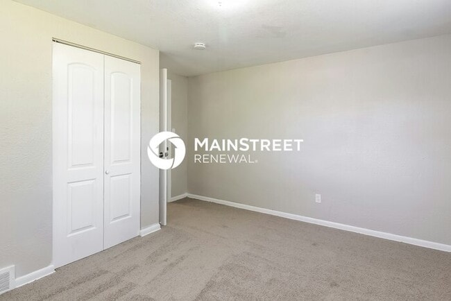 Building Photo - 3 Bedroom Pet-Friendly Home in CLEVELAND, ...