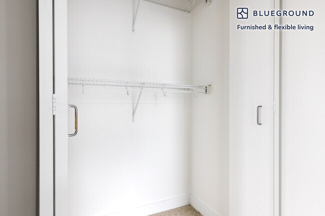 Building Photo - 63 E Lake St