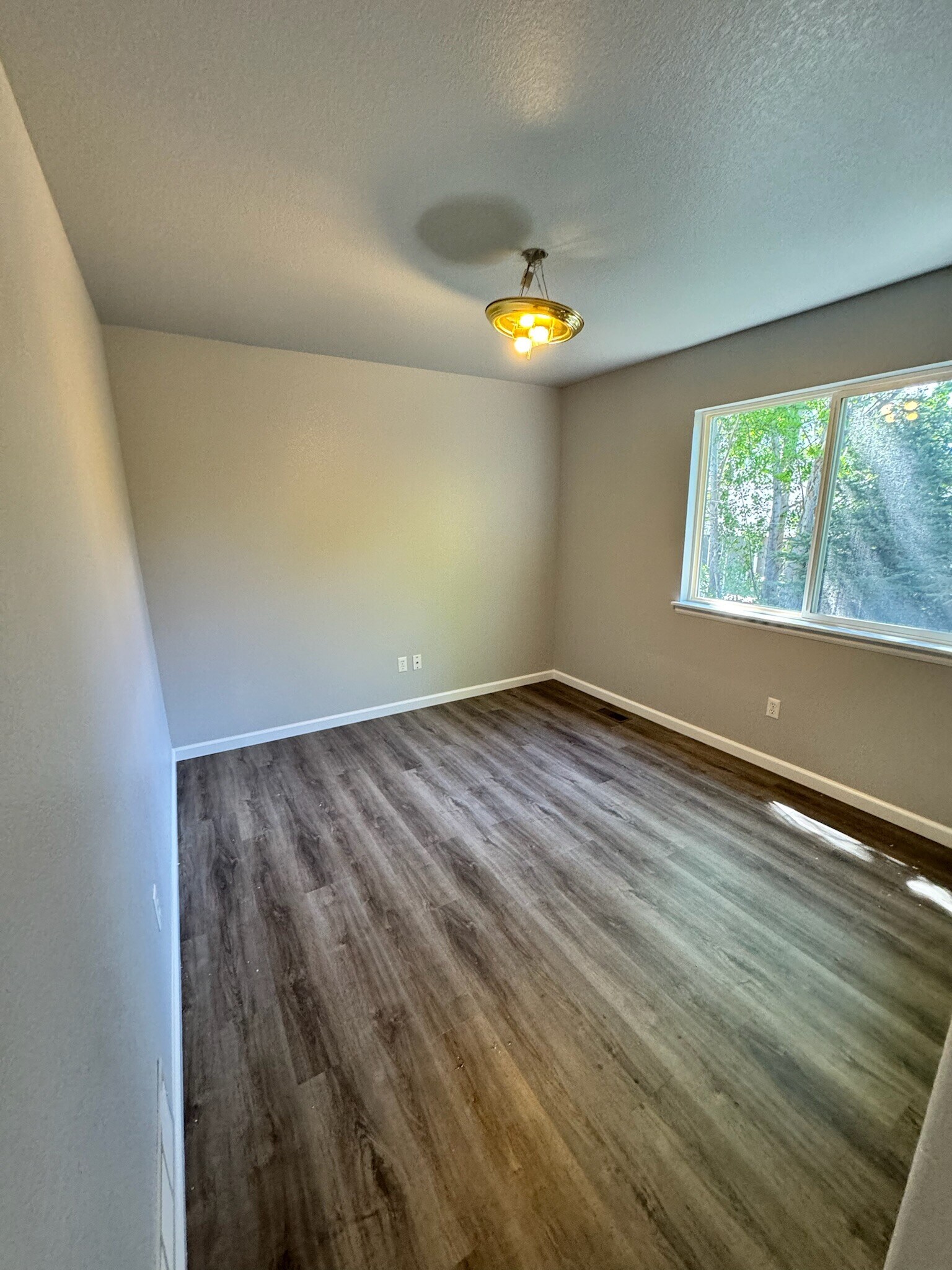 Bedroom 2 - 1908 Sherwood Ln